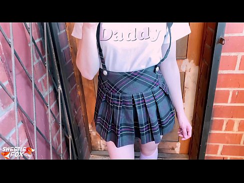 ❤️ 女子校生は授業の代わりに彼女のペニスを深く吸ってファックする。 ❤❌ 美女ポルノ ❌️❤